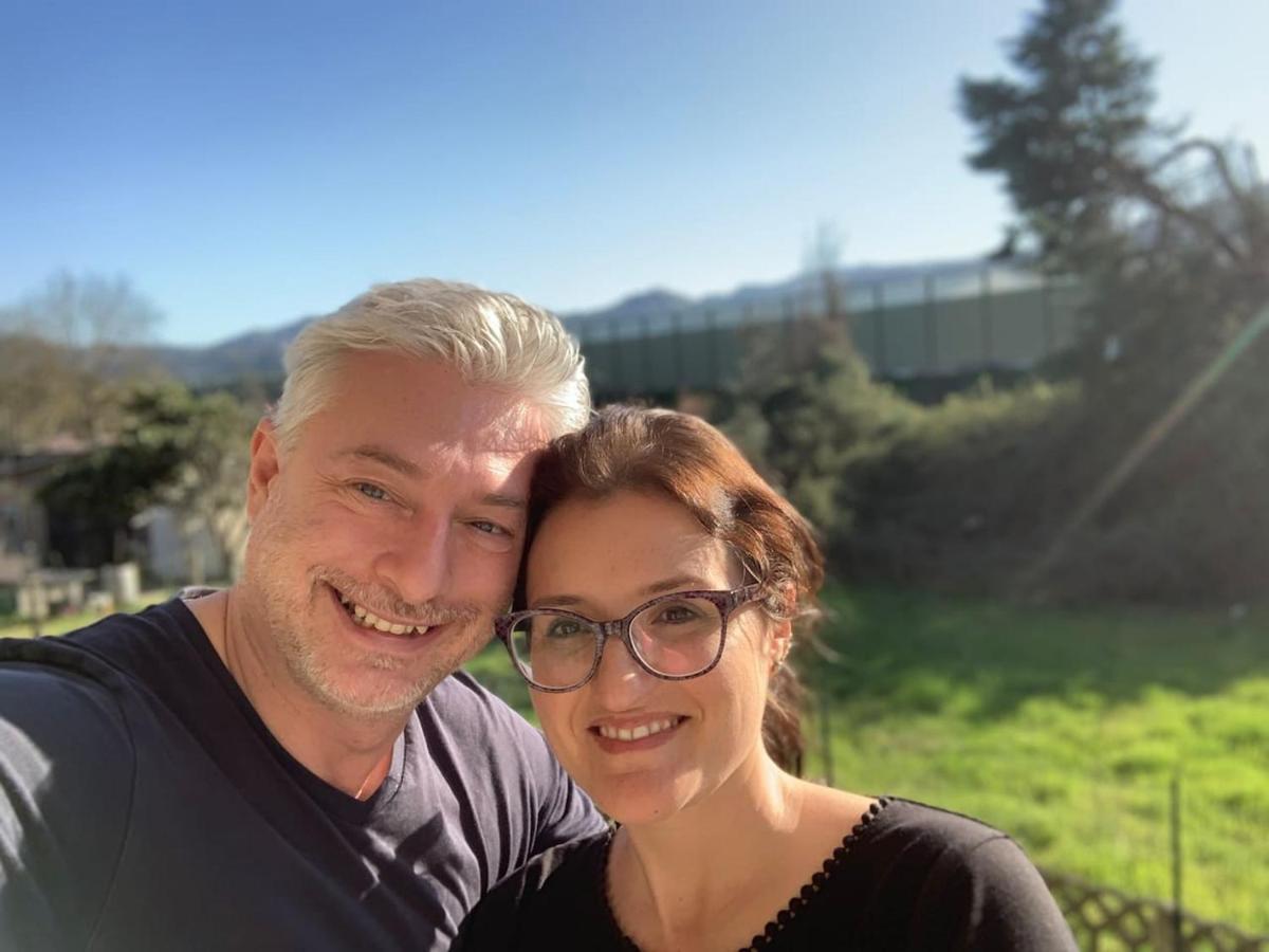 Casa Vacanze Ilaria Lägenhet Ceparana Exteriör bild