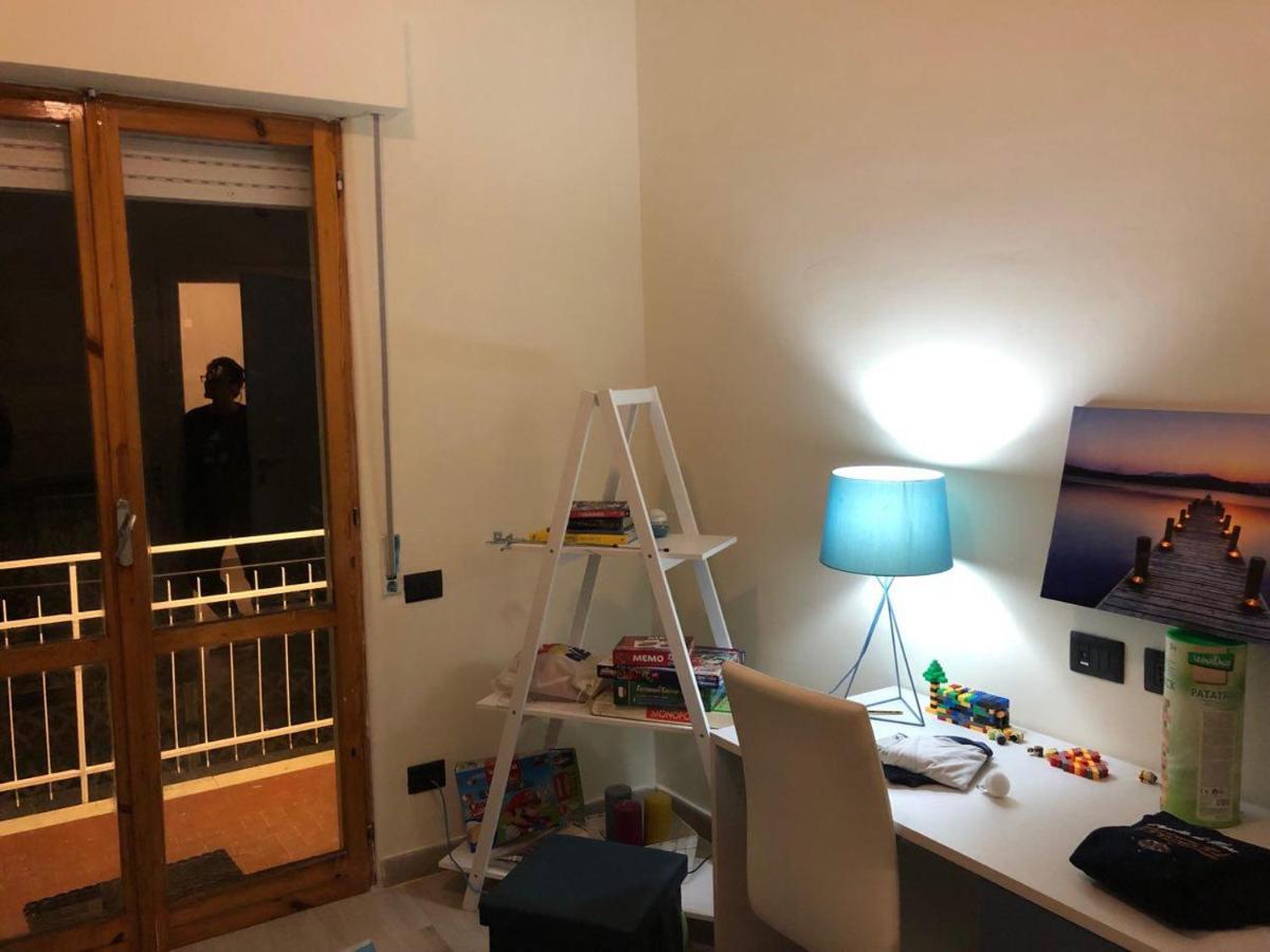 Casa Vacanze Ilaria Lägenhet Ceparana Exteriör bild